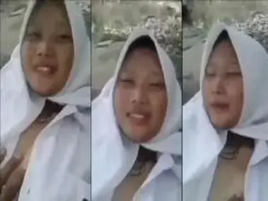 Cewek Bohay Tak Tahan Godaan Pemuda Desa