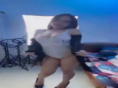 Memek Mulus DJ Bebibii No Bule Tubuh Bening Susu Montok